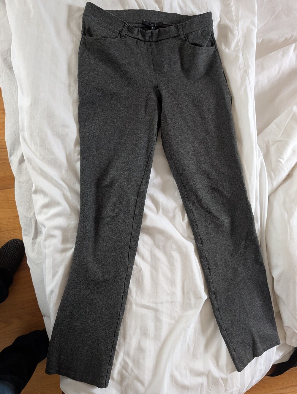 Quince Ultra-Stretch Ponte Straight Leg 4-Pocket Pants - M (30" Inseam) - Picture 11 of 12